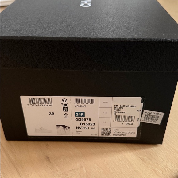 Chanel calfskin sneakers - Picture 2 of 11